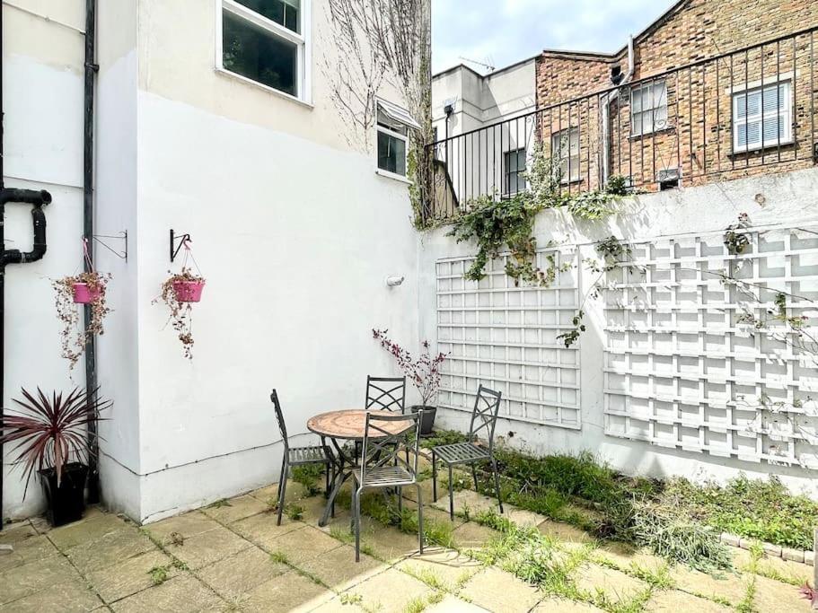 *New* Beautiful 2 Bedroom House In Central Location London Exterior photo