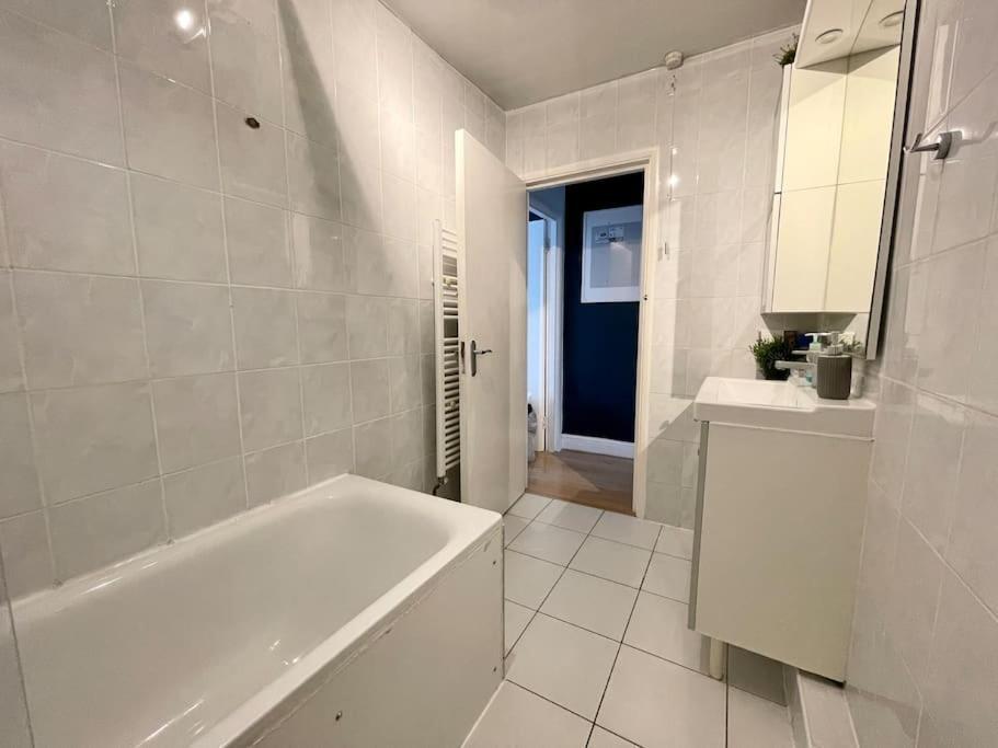 *New* Beautiful 2 Bedroom House In Central Location London Exterior photo
